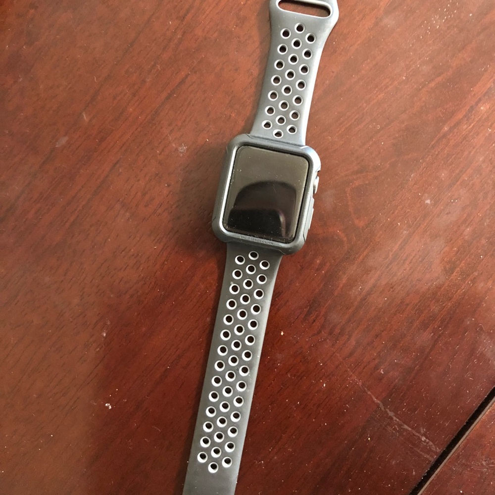 42mm Nike Apple Watch Series 2 (black)
